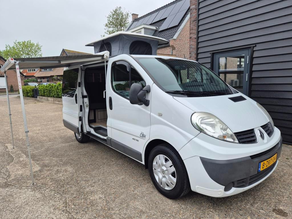 Renault Trafic 2.5 dCi Camper, Caravans en Kamperen, Campers, Overige merken, Buscamper of Camperbus, Tot en met 2, Treinzit