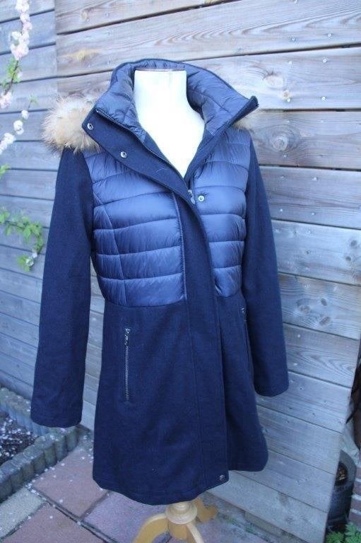 Winterjas donkerblauw Luhta mt 36 Vaste prijs, Luhta, Blauw, Ophalen of Verzenden, Zo goed als nieuw