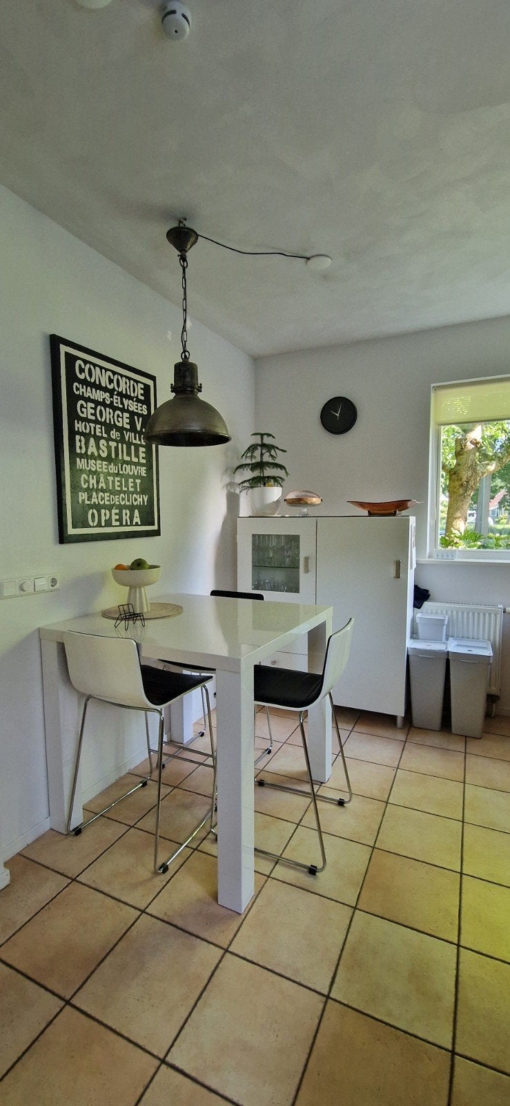 Witte buffetkast met vitrine en lades inclusief verlichting, Ophalen, Gebruikt, 100 tot 150 cm, Met lade(s)