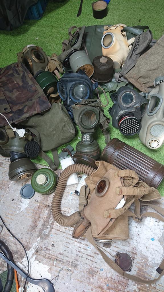 Gasmaskers verschillende landen, 1 waaronder ww2, Ophalen of Verzenden