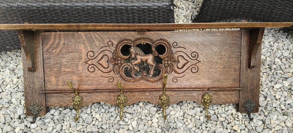 Antieke houten kapstok met paardensnijwerk en hoedenplank, Huis en Inrichting, Gebruikt, Minder dan 100 cm, Hout, Ophalen