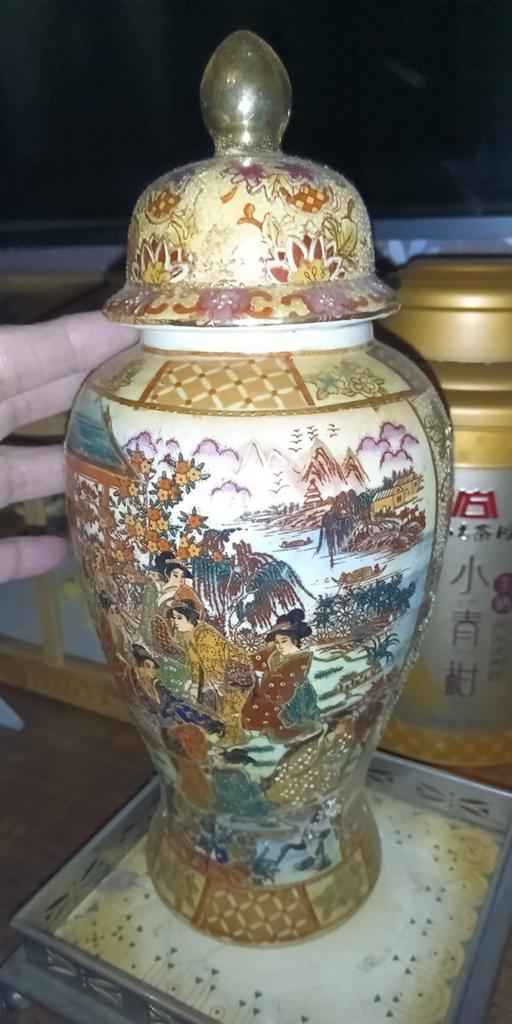 Chinese vaas met deksel, gedetailleerd beschilderd, Ophalen of Verzenden