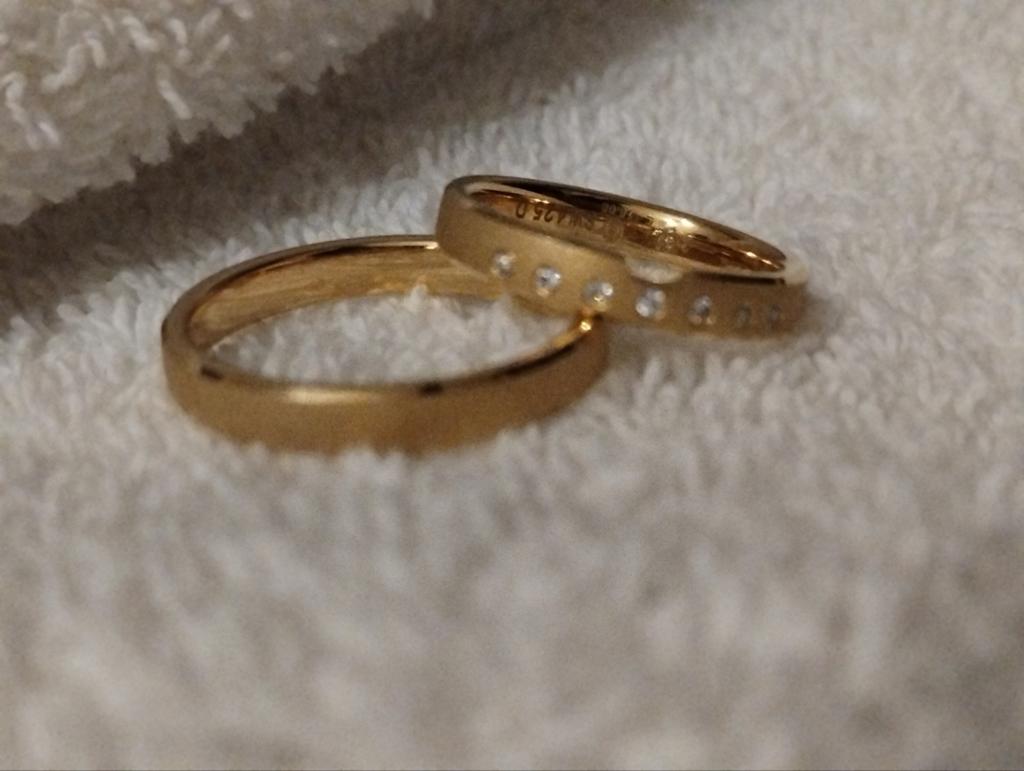 Gouden Ring geelgoud 18 karaat maat 17.5 maat 19.5, Nieuw, Ophalen of Verzenden, Dame of Heer, Goud