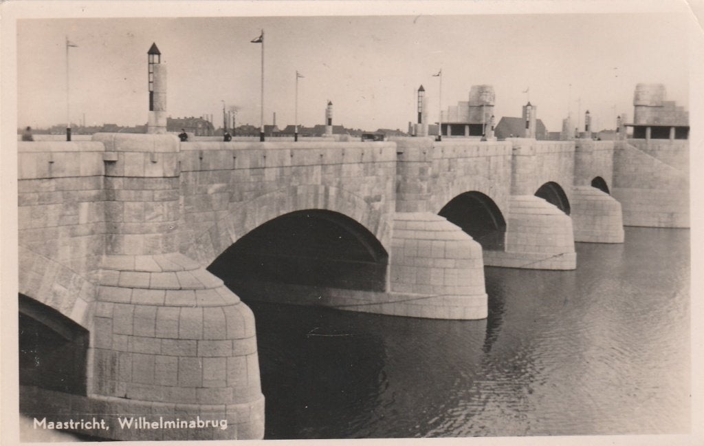 MAASTRICHT Wilhelminabrug 1952, Verzamelen, Verzenden, 1940 tot 1960, Gelopen, Limburg