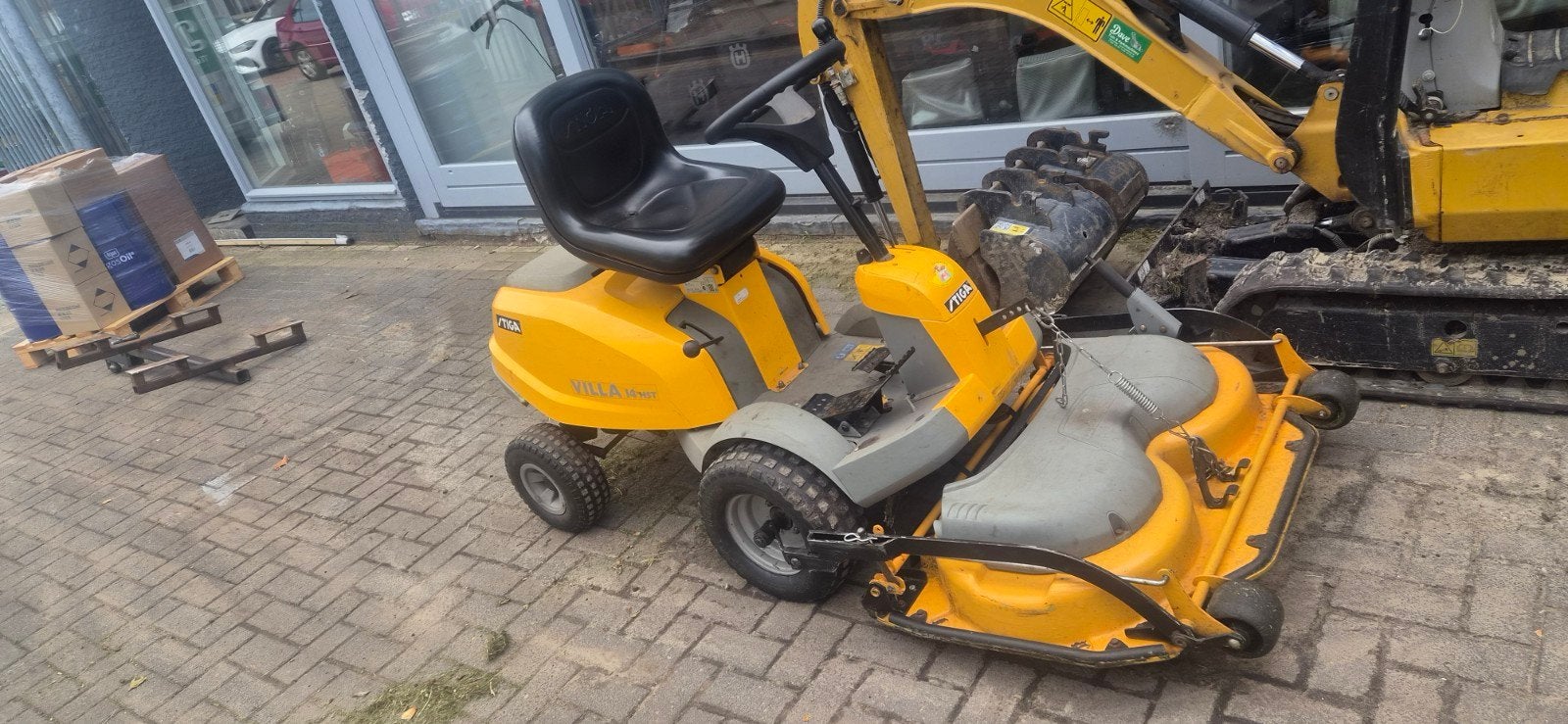 Stiga Villa V301 Zitmaaier - 7,5 kW, 2012 model, Ophalen, Gebruikt, Stiga, Benzine-grasmaaier