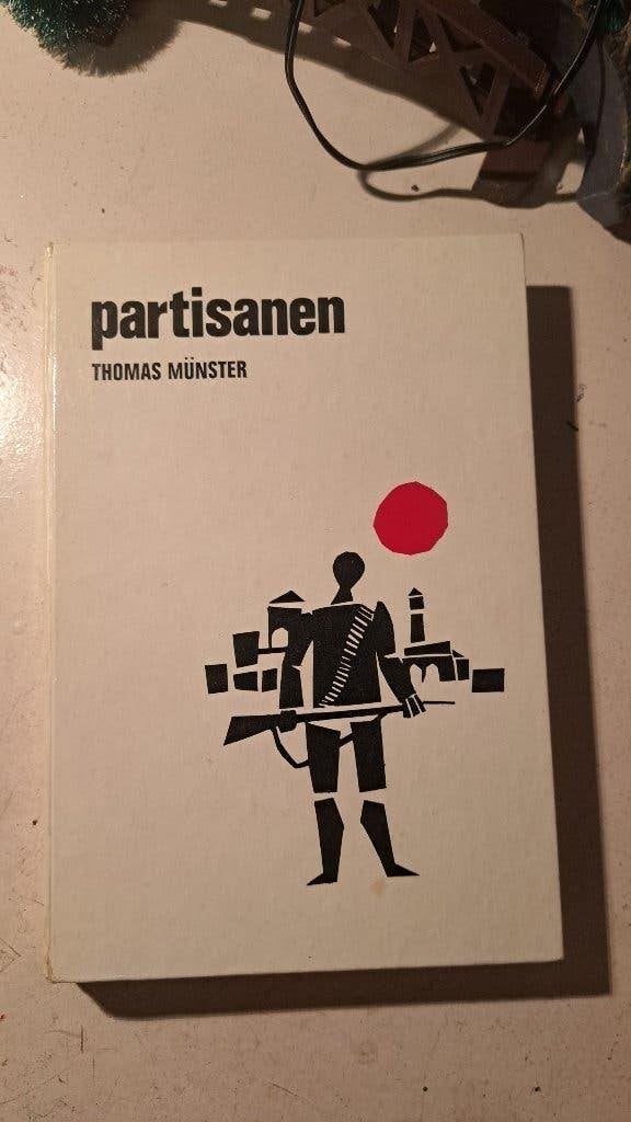Thomas Munster-Partisanen (Z261-62), Ophalen of Verzenden, Zo goed als nieuw