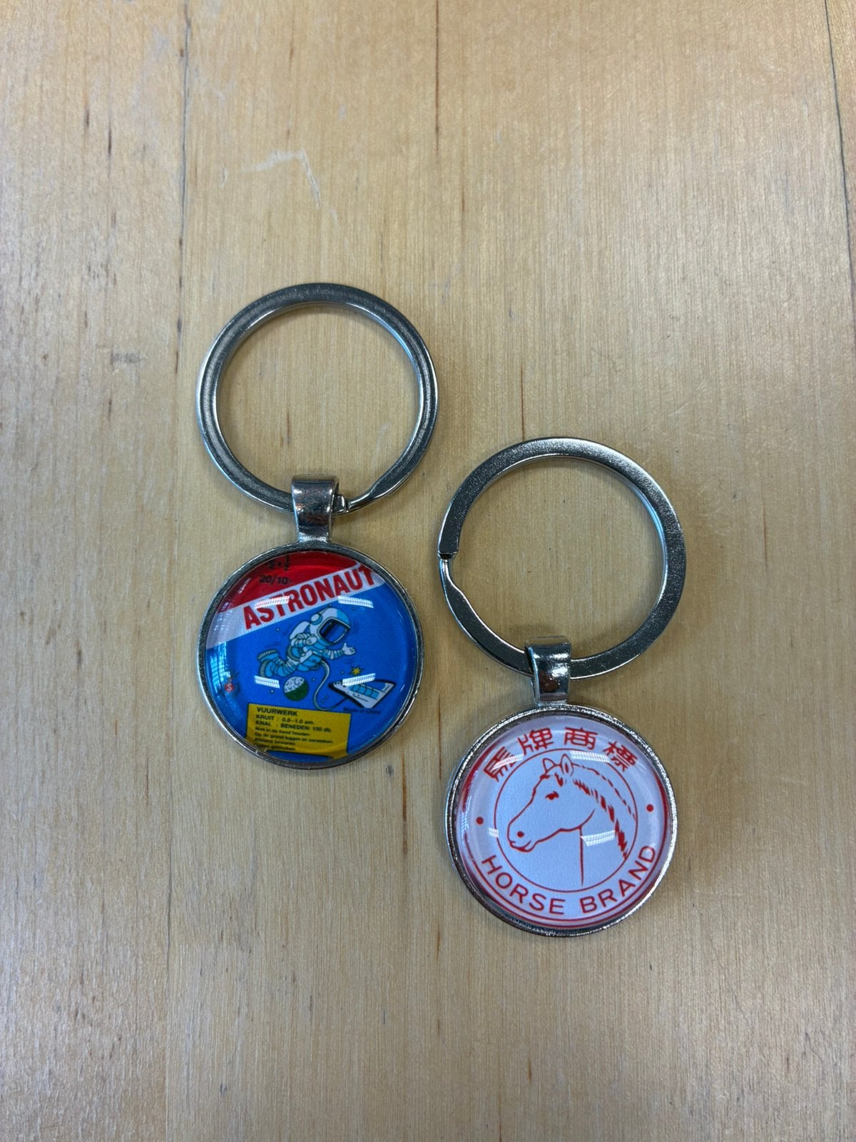 Vuurwerk Astronaut en horse brand sleutelhanger, Verzenden, Nieuw, Versiering