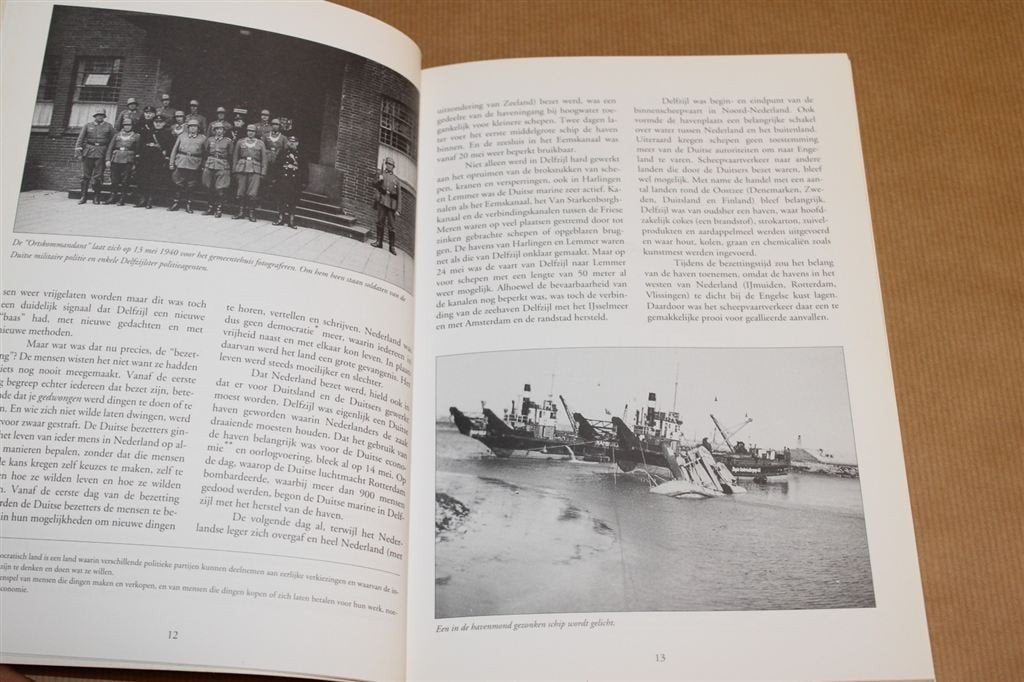 Delfzijl 1940-1945 — Oorlog & Bezetting — Veel oude foto\'s, Boeken, Ophalen of Verzenden, Zo goed als nieuw