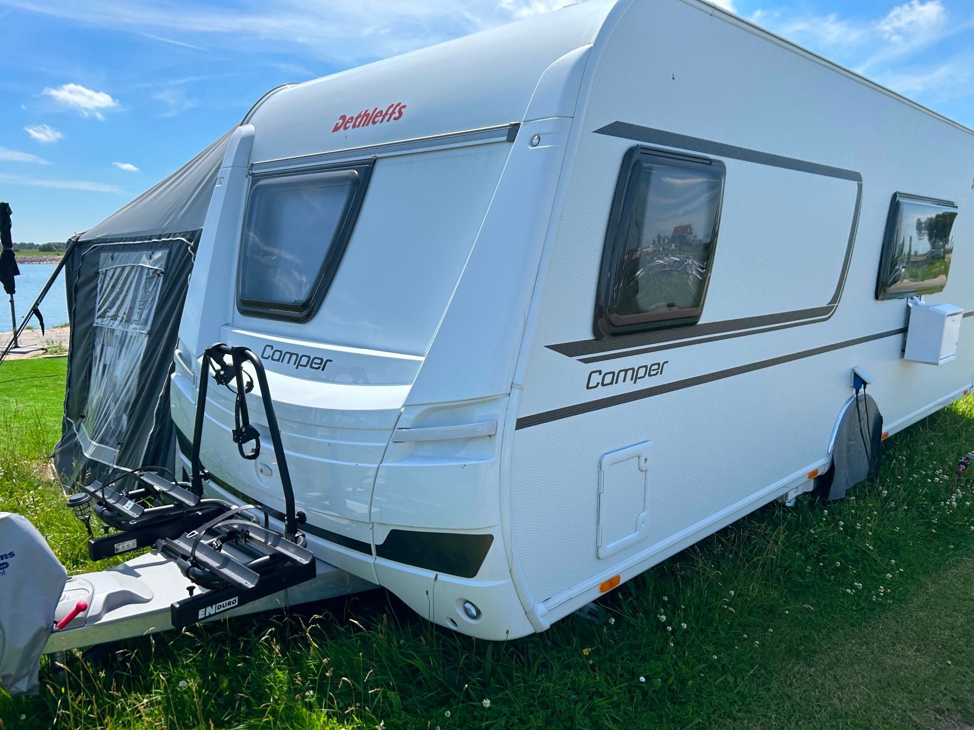 Dethleffs 3EN 530 Camper Nieuwstaat airco mover stapelbed al, Dethleffs, 1250 - 1500 kg, Douche, Particulier