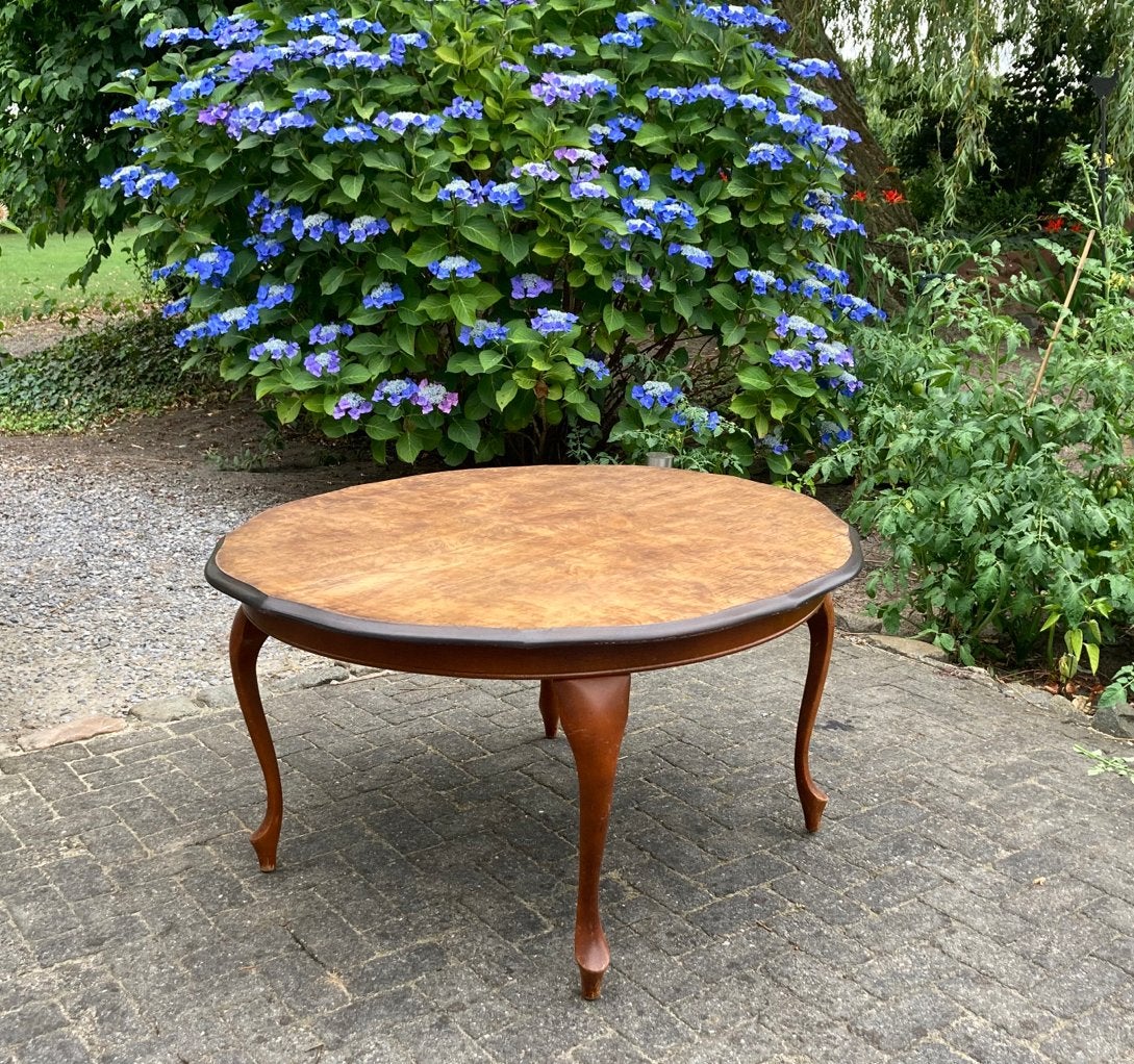 Ronde antieke salontafel met sierlijke poten, Antiek en Kunst, Ophalen