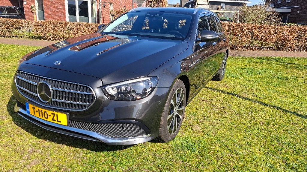 Mercedes-Benz E-Klasse E300 e 320pk trekhaak - opt. garantie, Automaat, Achterwielaandrijving, Zwart, 4 cilinders