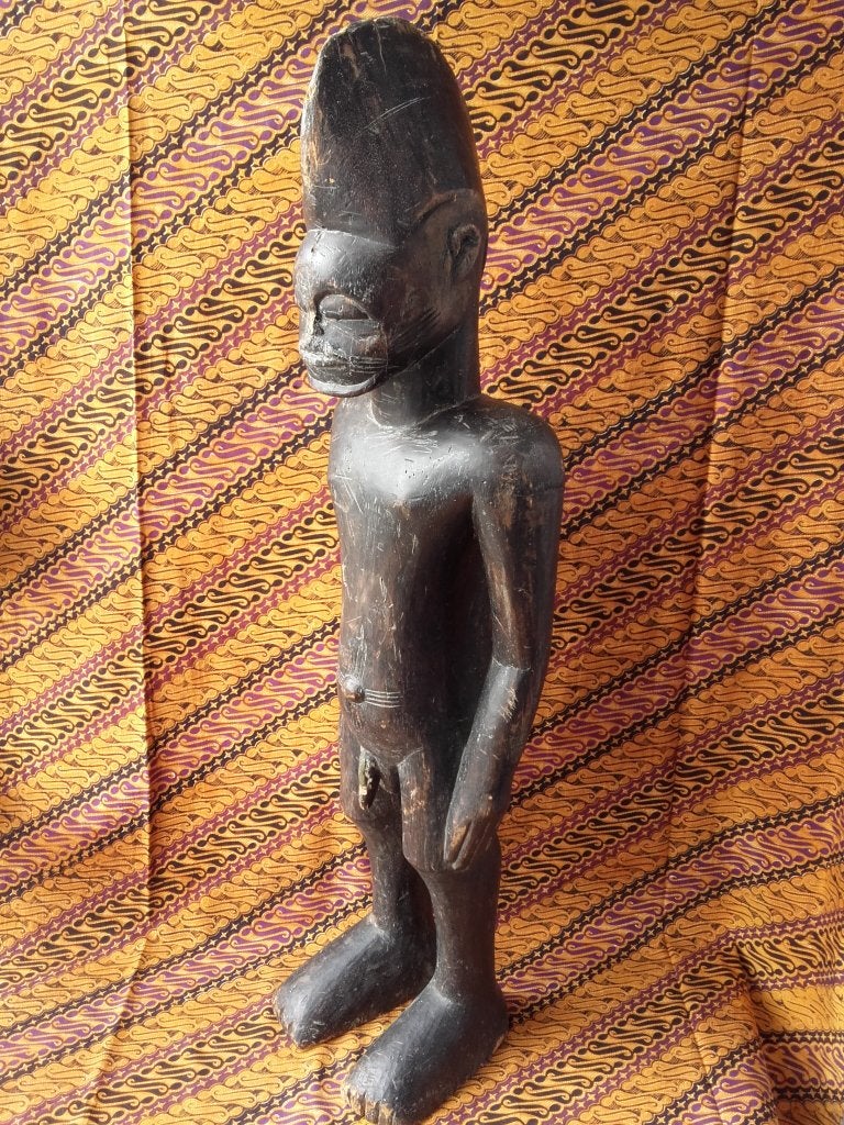 Mooi authentiek oud voorouderbeeld uit Afrika 91 cm., Antiek en Kunst, Kunst | Niet-Westerse kunst, Hout, Bruin, Afrika, Ophalen of Verzenden