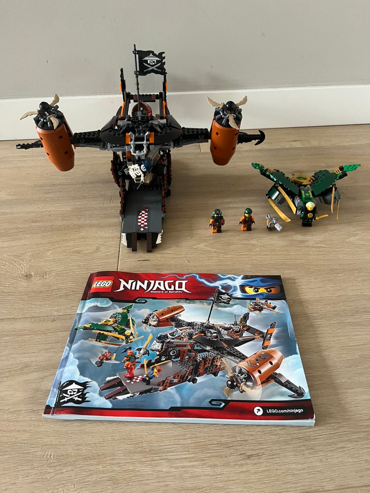 LEGO Ninjago Miss Fortune's Keep (70605), Ophalen of Verzenden, Zo goed als nieuw