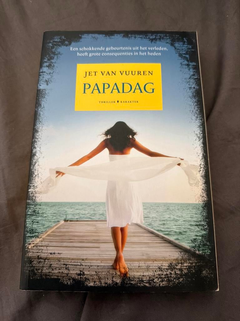 NK1.  Papadag - Jet van Vuuren (Thriller), Ophalen of Verzenden, Zo goed als nieuw, Nederland