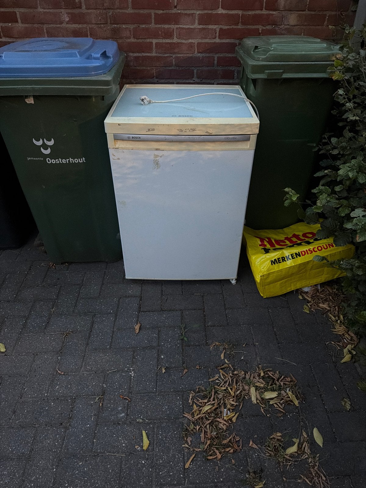 Koelkast bosch leuk voor in de schuir nog werkt nog prima, Witgoed en Apparatuur, Koelkasten en IJskasten, Gebruikt, 75 tot 100 liter
