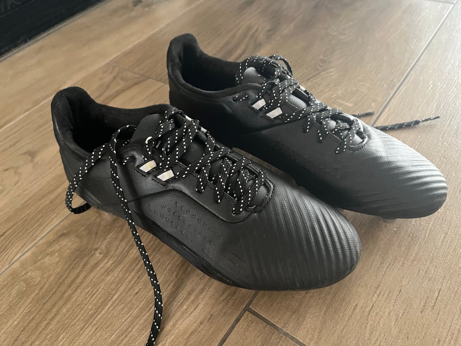 Rugbyschoenen met metalen noppen - Maat 40, Ophalen, Zo goed als nieuw, Schoenen