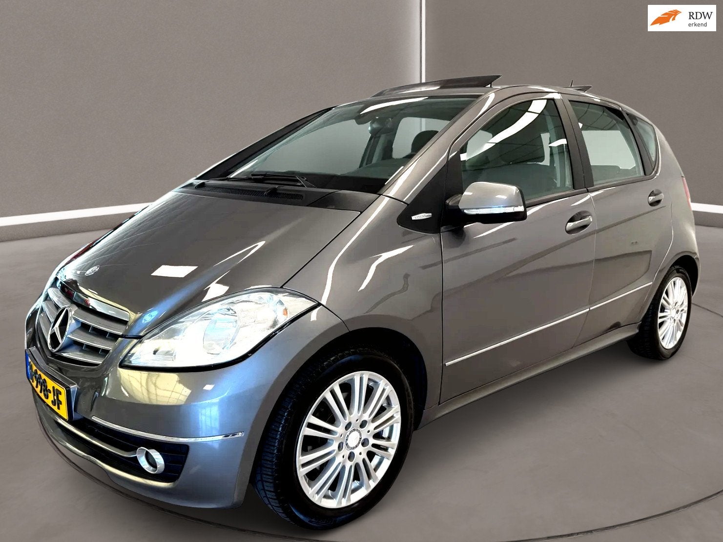 Mercedes-Benz A-klasse 170 Classic 116 PK Automaat Airco Pan, Gebruikt, 4 cilinders, 14 km/l, Traction-control