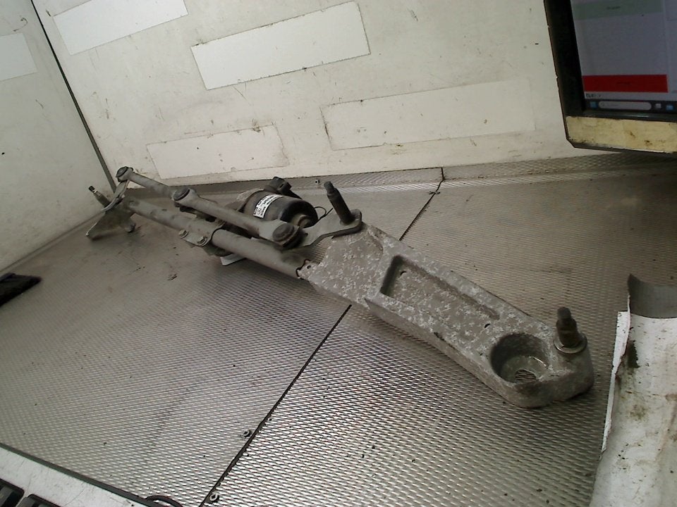 Ruitenwisser Mech + Motor SLK (R171) 2004, Gebruikt, Mercedes-Benz AG, Mercedes-Benz, Mercedesstraße 120, Stuttgart 70372, , Duitsland