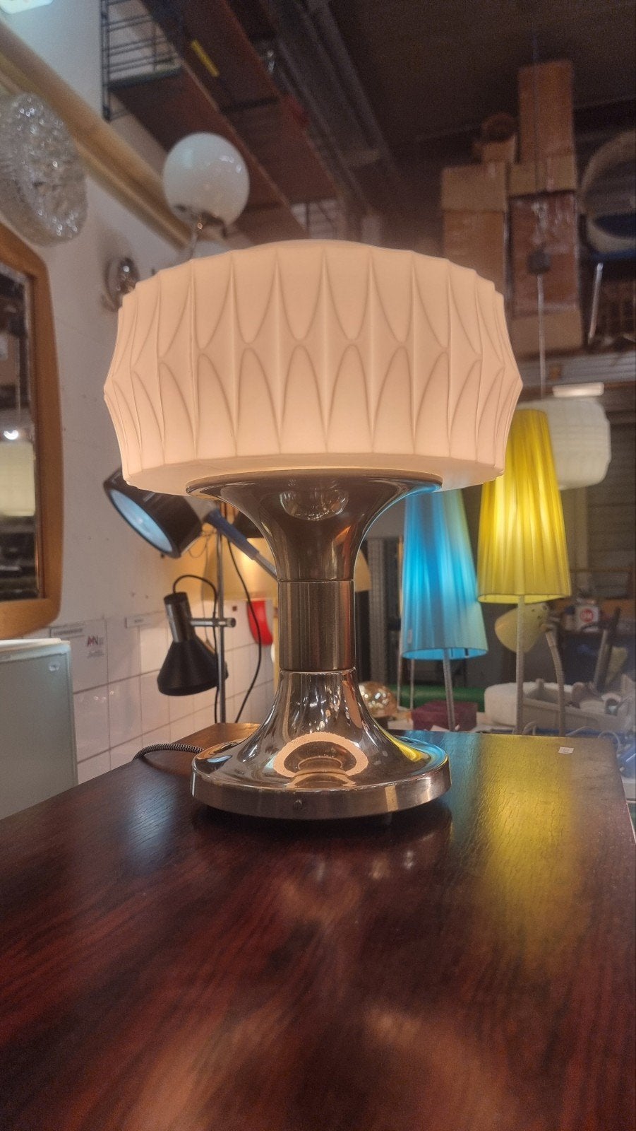 Vinrage mushroom lamp Jaren 60 chroom en opaline, Antiek en Kunst, Antiek | Lampen, Ophalen of Verzenden