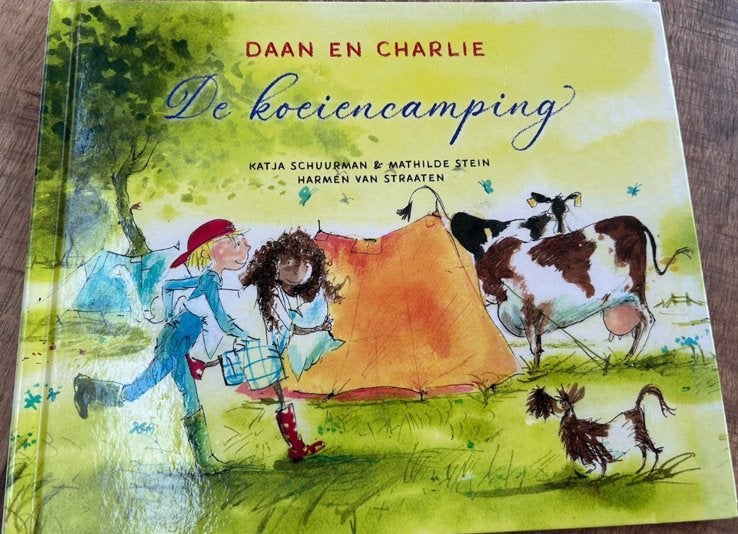 Daan en Charlie: De Koeiencamping - Katja Schuurmans, Ophalen of Verzenden, Zo goed als nieuw
