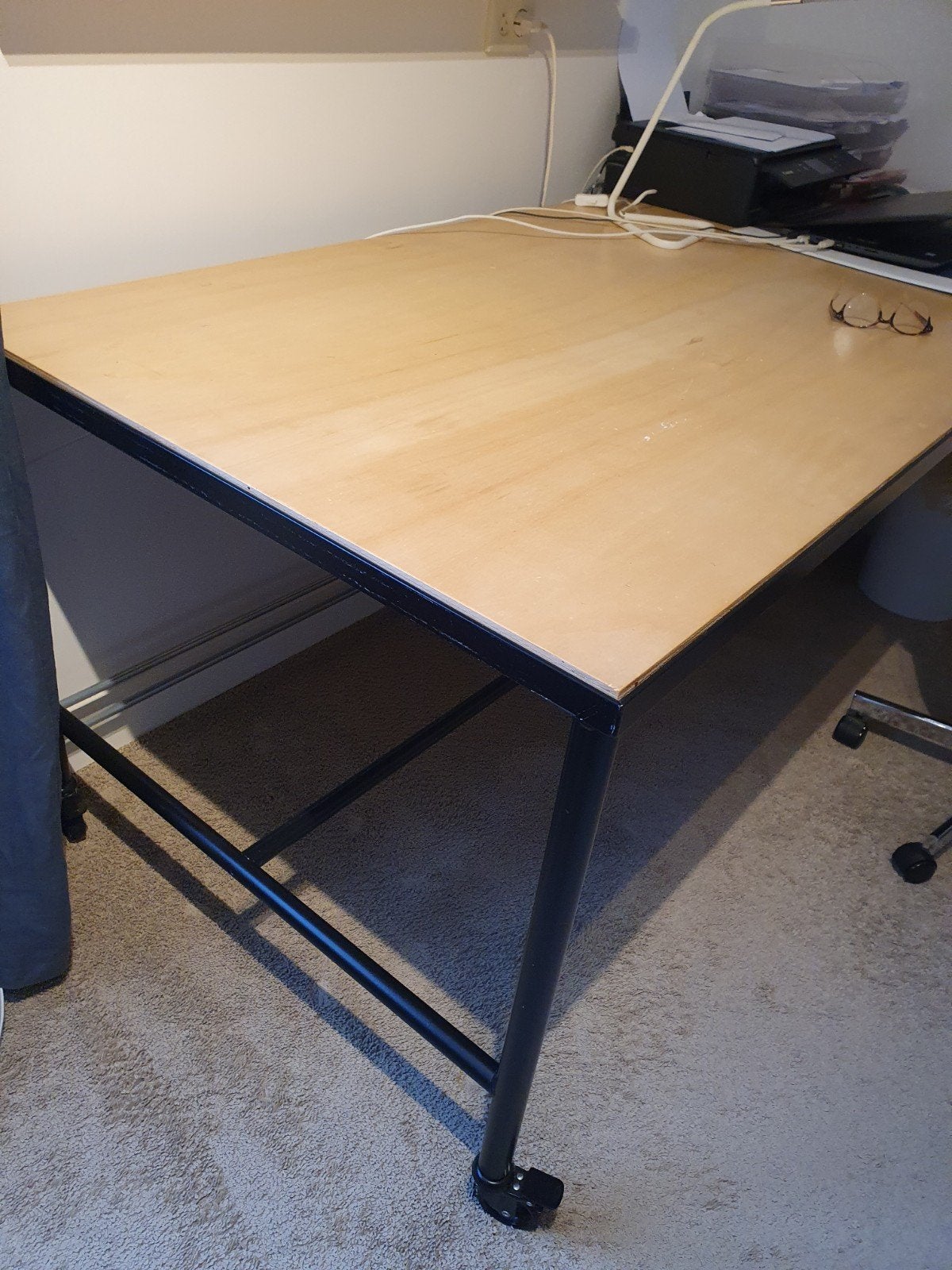 Ikea tafel met wielen 1.96 x 87.5 cm, Ophalen, Gebruikt, Hout, Bruin