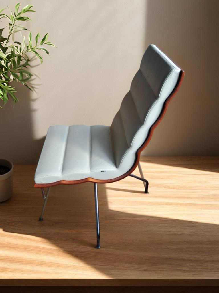 Fora Form stoel met houten rugleuning, Ophalen, Gebruikt, Wit, Eén