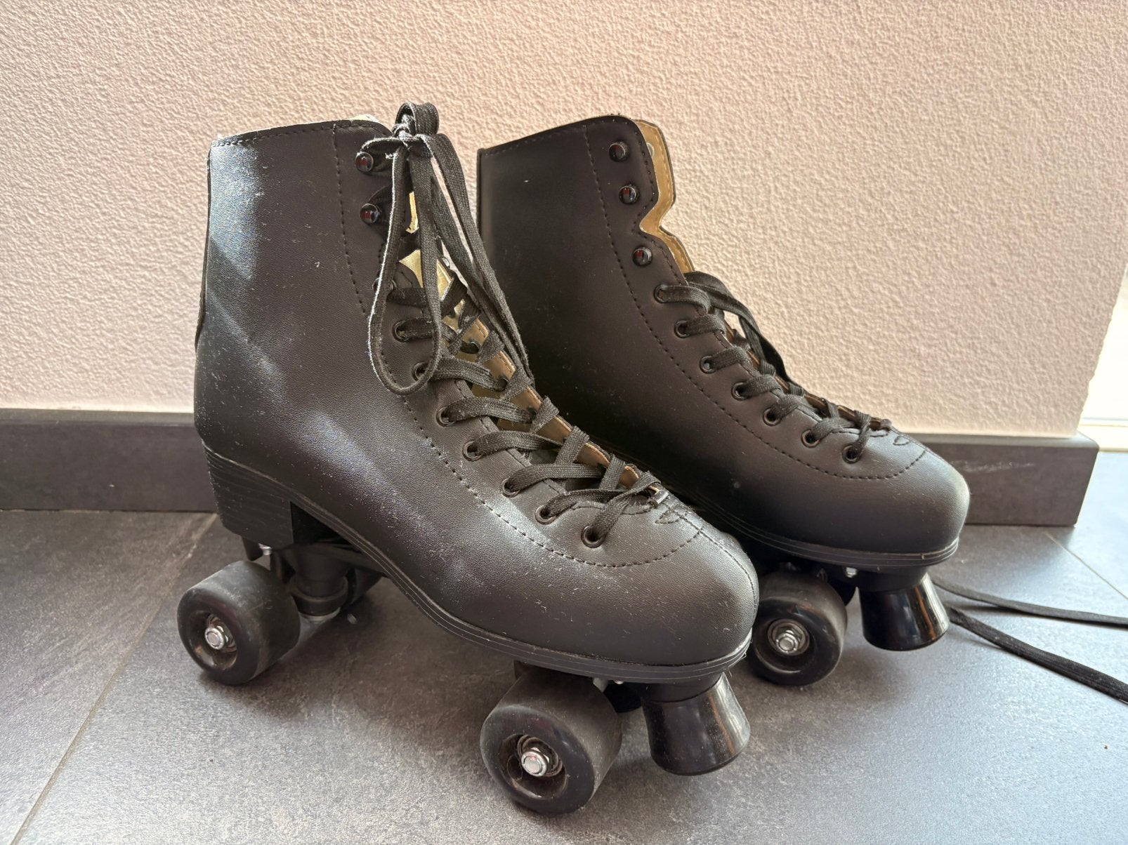 Roces rolschaatsen (zgan), Ophalen of Verzenden, Zo goed als nieuw, Roces