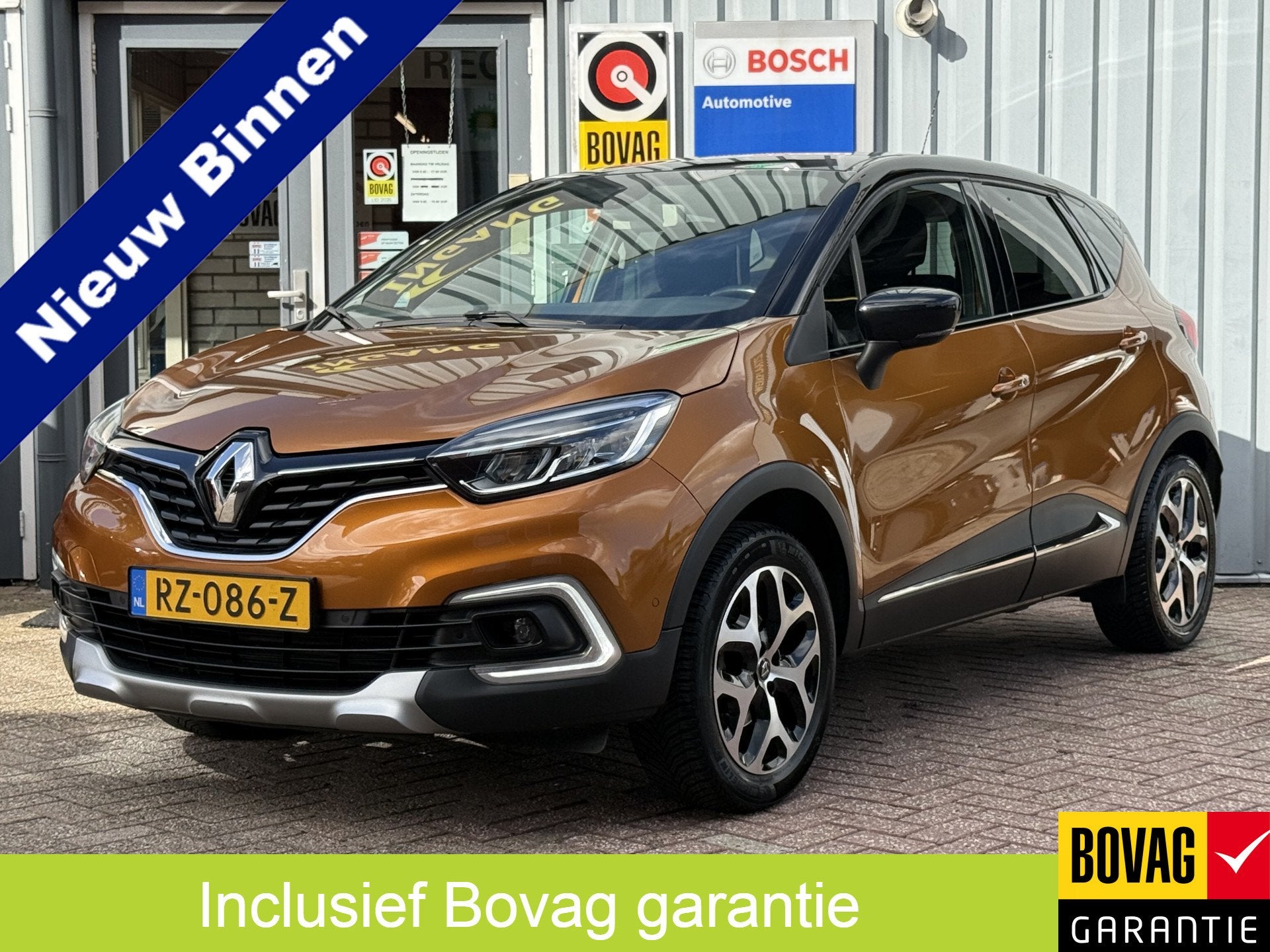 Renault Captur. 1.2 TCe Intens. | TREKHAAK | CAMERA | NAVI |, Auto's, Voorwielaandrijving, Stof, Gebruikt, Automatische klimaatregeling