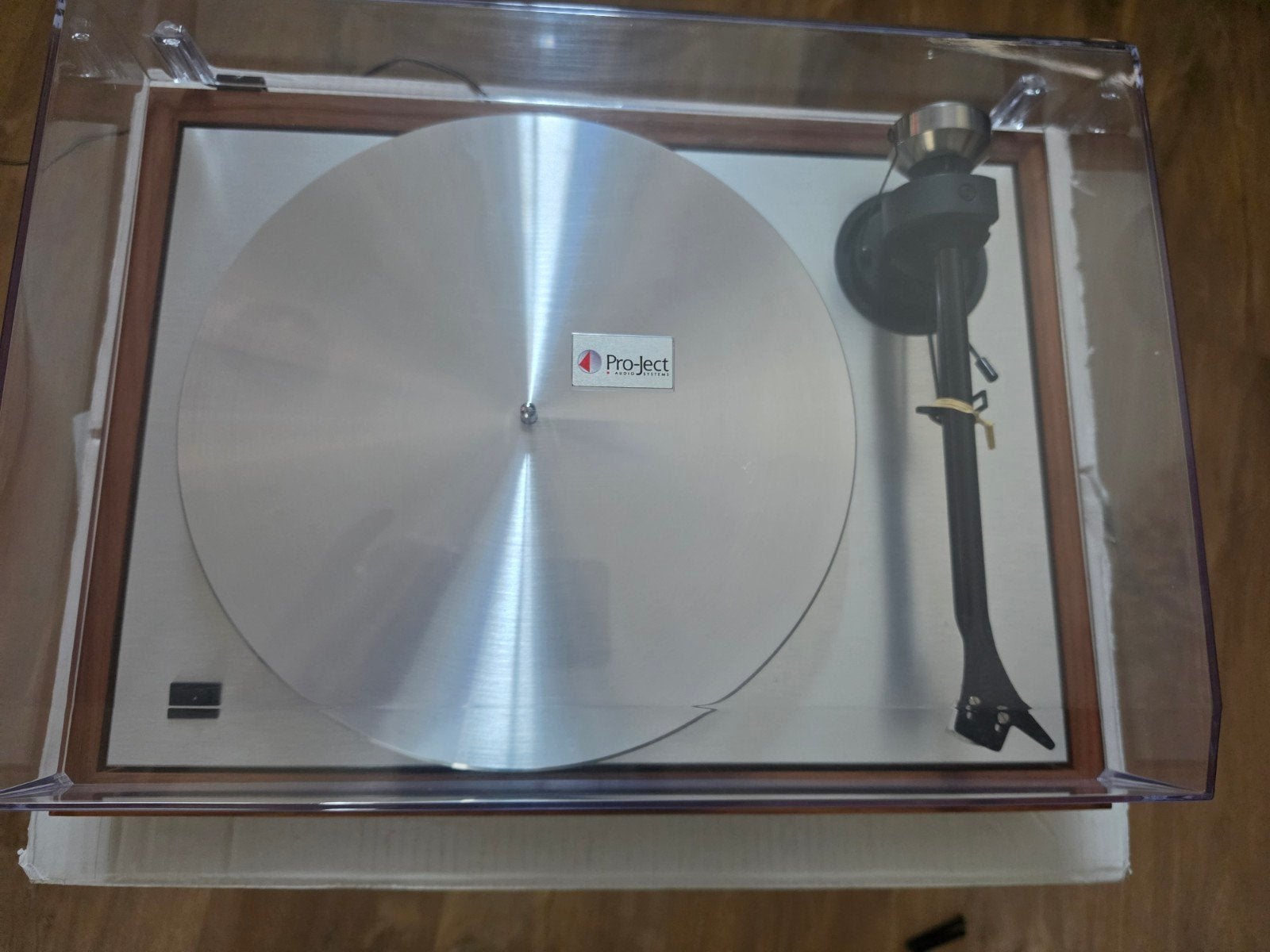 Pro-Ject The Classic Draaitafel Walnut met Benz-Micro Ace S, Ophalen, Zo goed als nieuw, Platenspeler, Overige merken