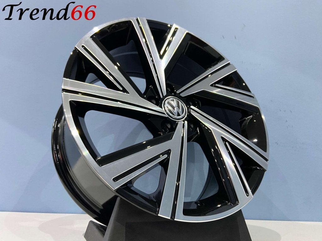 5x100 18'' Velgen Bergamo Vw Polo Audi Seat ibiza Skoda FR, Niet ingevuld, 18 inch, Velg(en), Niet ingevuld