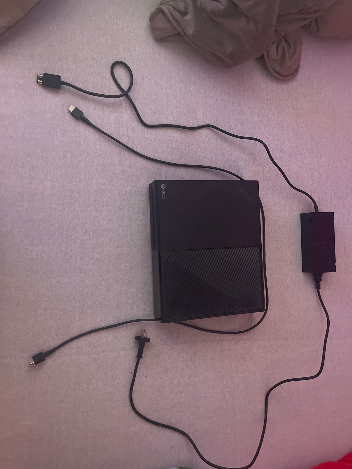 Xbox One met 2 controllers en benodigde kabels, Ophalen of Verzenden, Gebruikt, Met 2 controllers