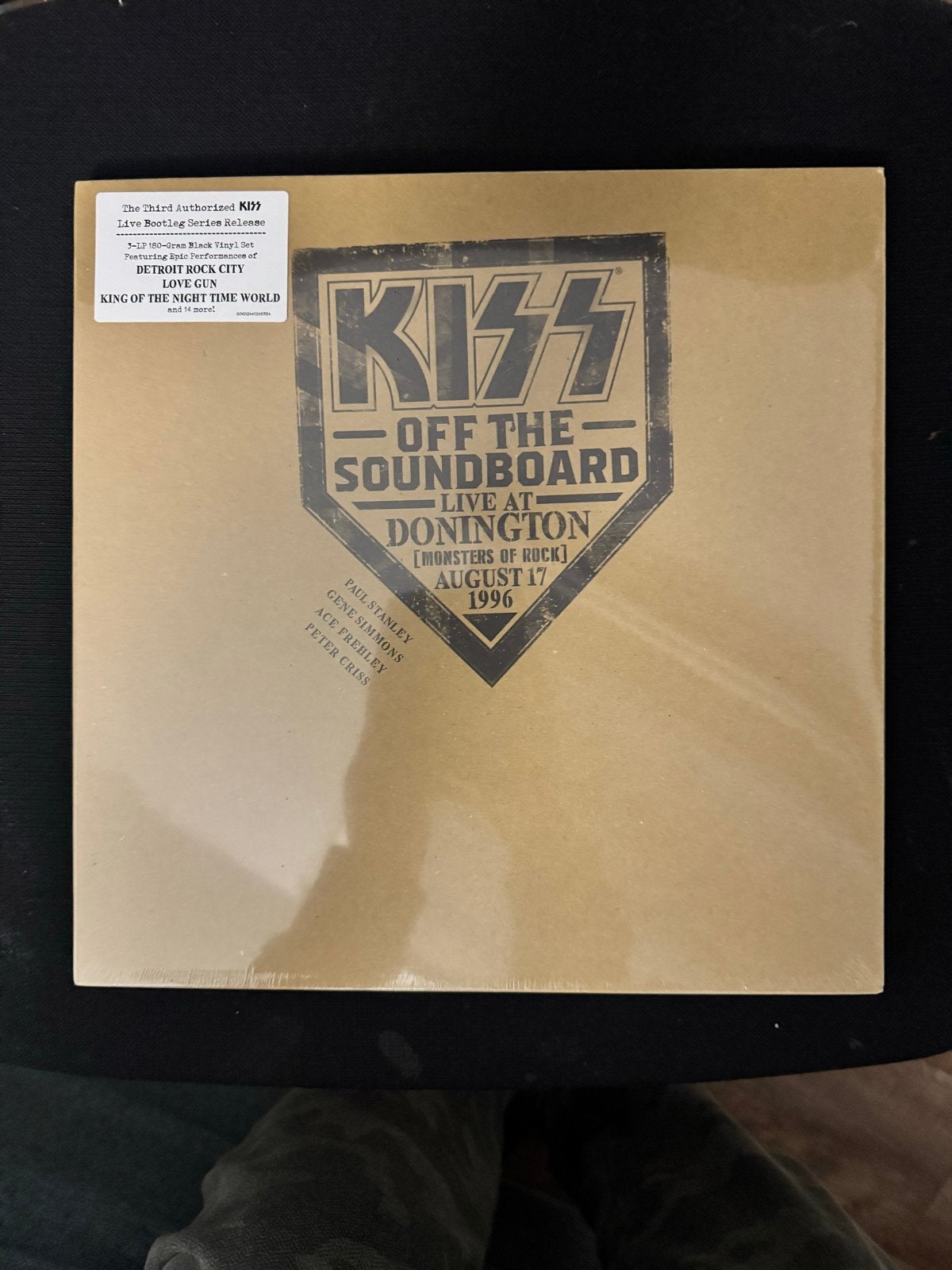 KISS - Off The Soundboard: Live At Donington 1996 (3LP), Hard Rock, Geseald, Ophalen of Verzenden, 12 inch
