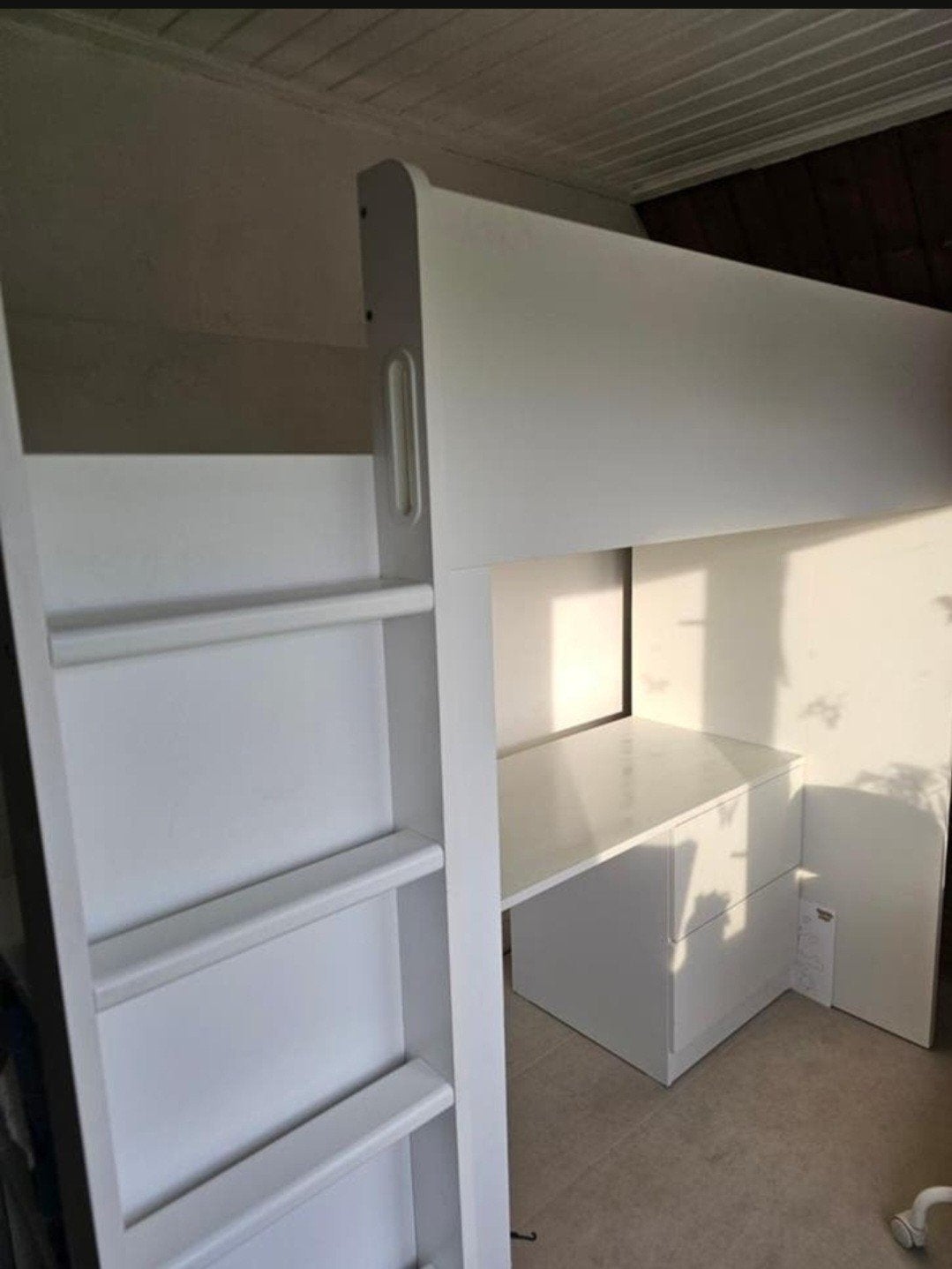 Witte Hoogslaper ikea smastad met Bureau en Opbergruimte, Gebruikt, Eenpersoons, Ophalen of Verzenden, 200 cm