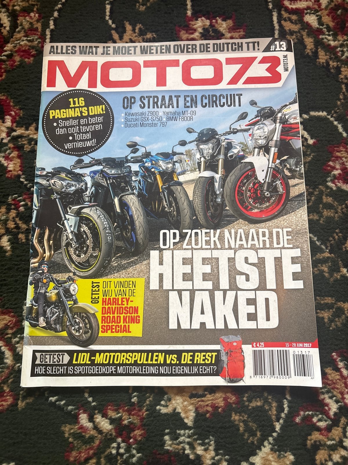 Moto 73 Magazine - Op Zoek Naar De Heetste Naked, Motoren, Ophalen of Verzenden