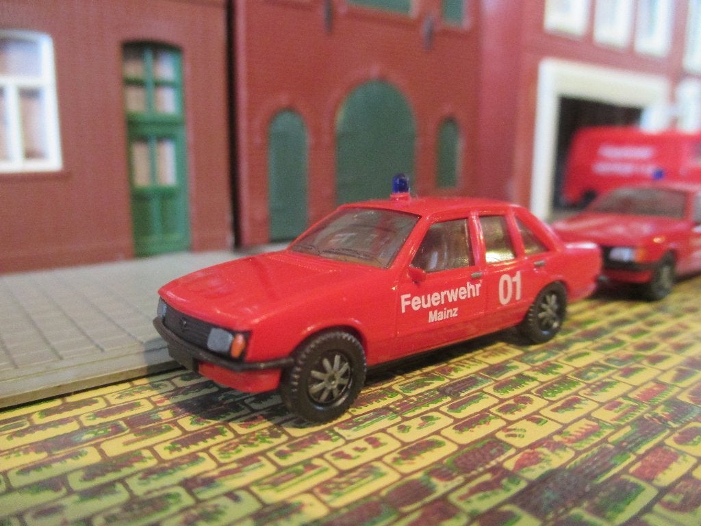 Opel Rekord E-1 Feuerwehr / Brandweer Mainz 01 gemodificeerd, Ophalen of Verzenden, Gebruikt, Auto, Rietze