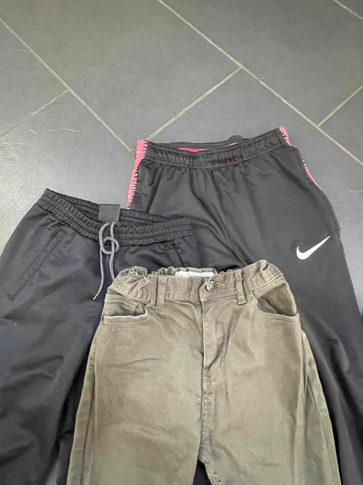 Kinderkleding: Broeken en sokken (Nike, Adidas), Ophalen of Verzenden, Gebruikt, Jongen of Meisje