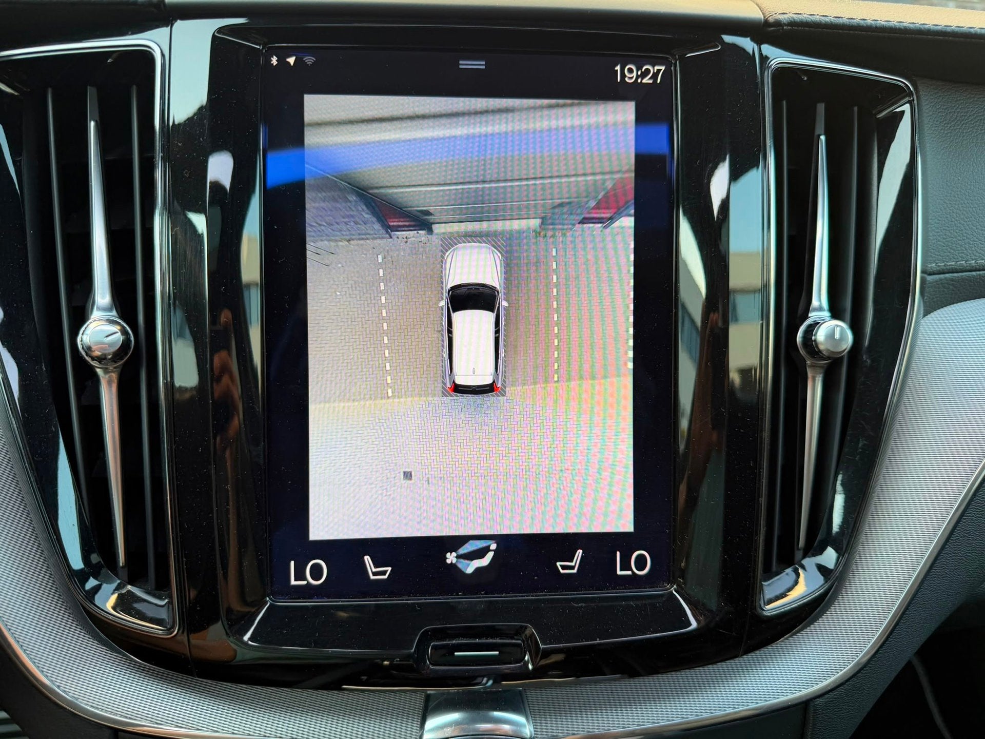 Foto 18 van Volvo XC60 2.0 T6 AWD Inscription PANO/HUD/B&W/360/MEMORY/VO
