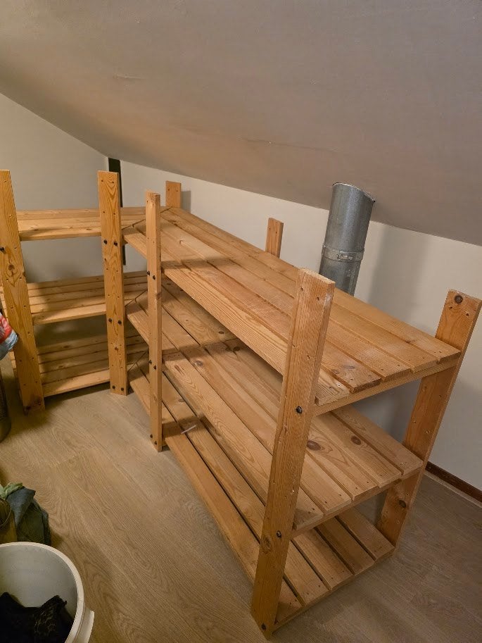 Houten hoekstelling met planken en staanders, Ophalen, Gebruikt