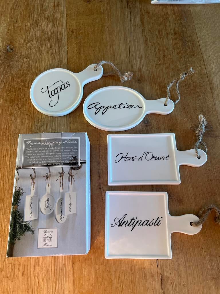 Rivièra Maison Tapas Serving Plate Set, Huis en Inrichting, Ophalen, Snij-/serveerplank, Zo goed als nieuw, Steen/keramiek