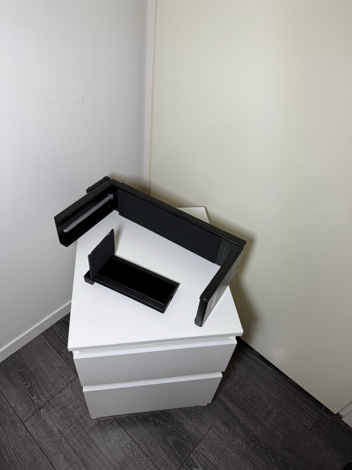 Secretlab computer ophanger - Onbeschadigd, Ophalen of Verzenden, Zo goed als nieuw, Documentscanner, Windows