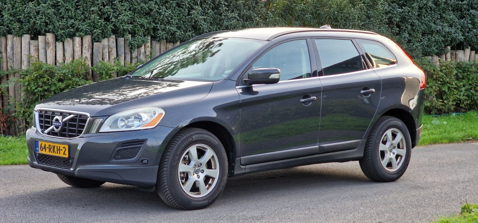 Volvo XC60 D3 (2011),  2.0 5-cilinder, 185 PK  Automaat, Auto's, Dealer onderhouden, Zwart, Leder, Standkachel
