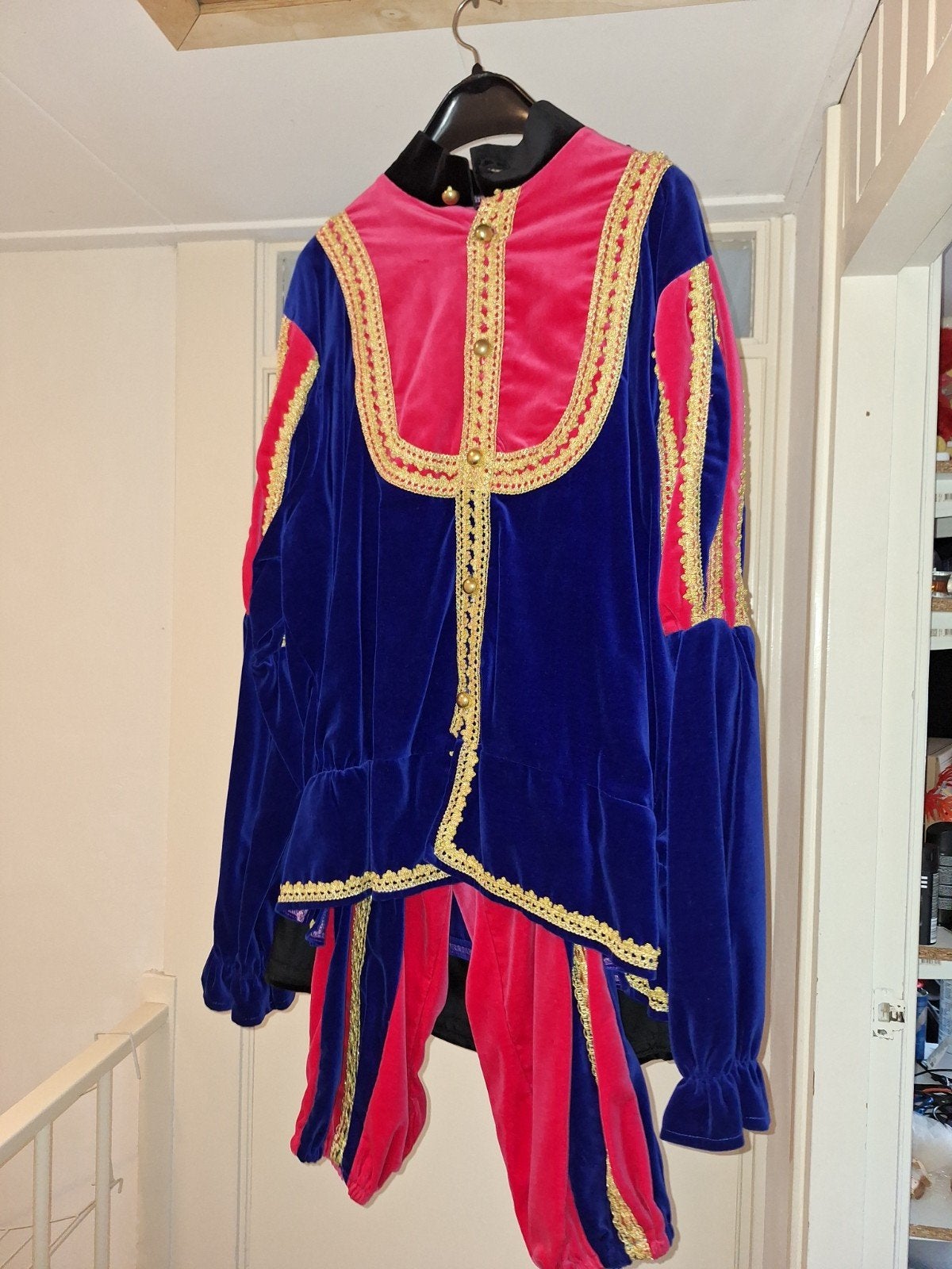 pietenpak Carnaval kostuum - Blauw/Rood fluweel met goud, Kleding | Heren, Carnaval, Onbekend, Overige maten, Ophalen of Verzenden