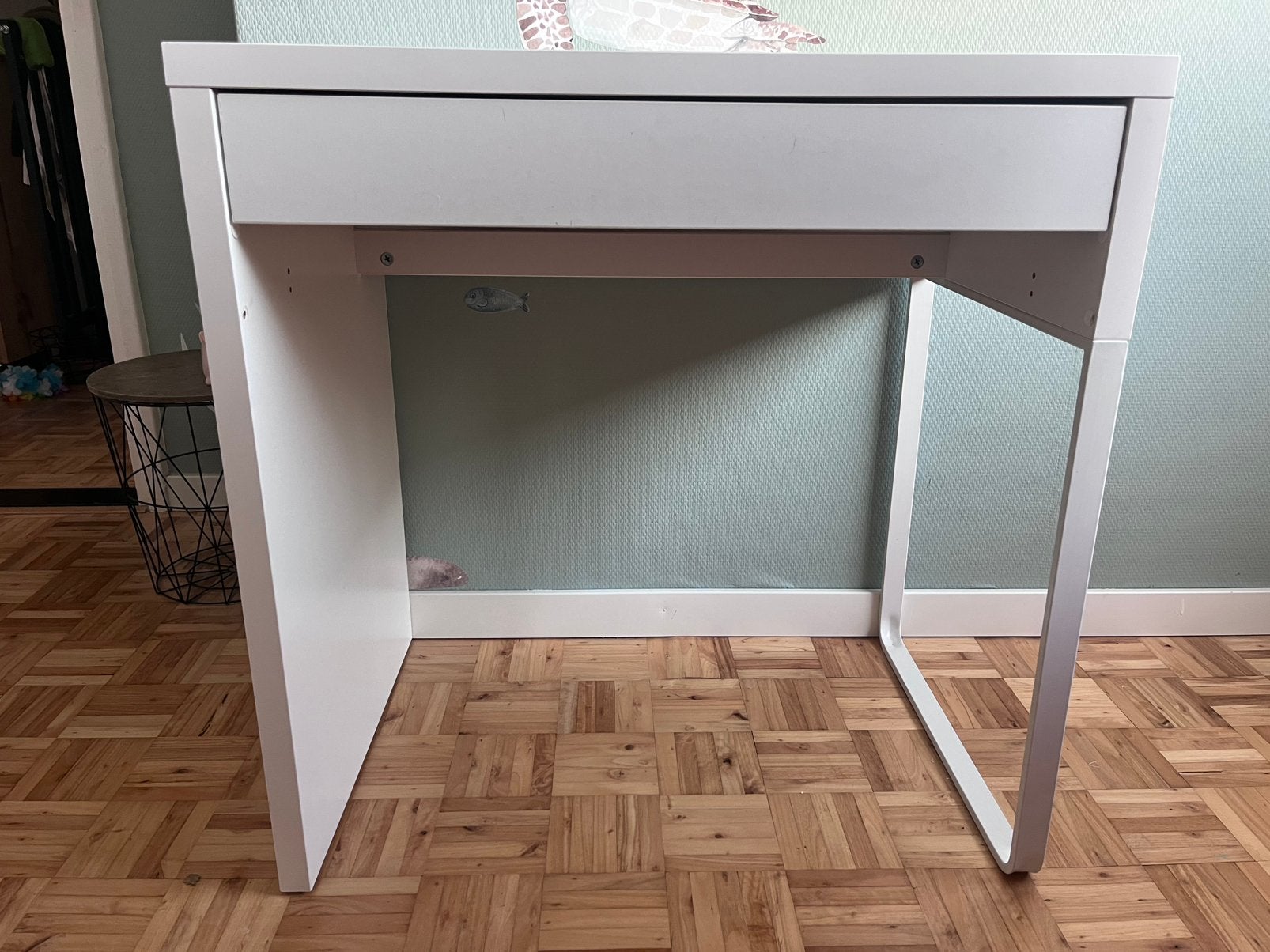Ikea micke bureau wit, Ophalen, Zo goed als nieuw