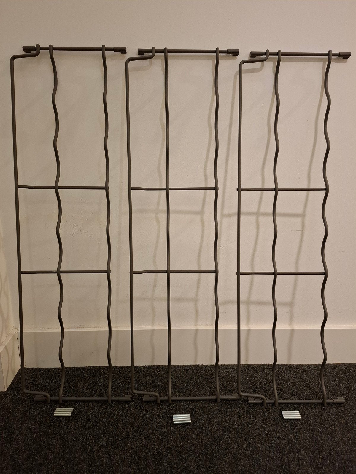 3 x Ivar flessenrek, grijs, 83 x 30 cm, Ophalen, Zo goed als nieuw
