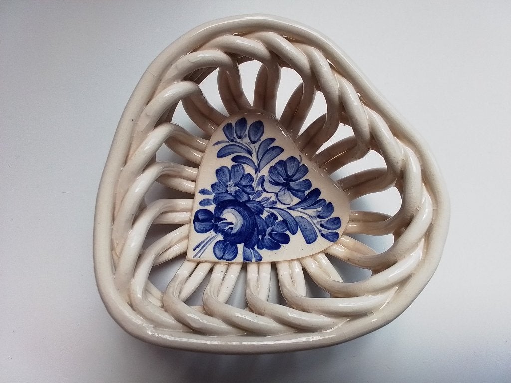 Vintage handbeschilderd mandje, Antiek en Kunst, Antiek | Keramiek en Aardewerk, Ophalen of Verzenden