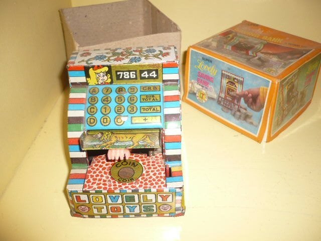 Mie18<> blikken spaarpot lovely saving bank met doos, Antiek en Kunst, Verzenden