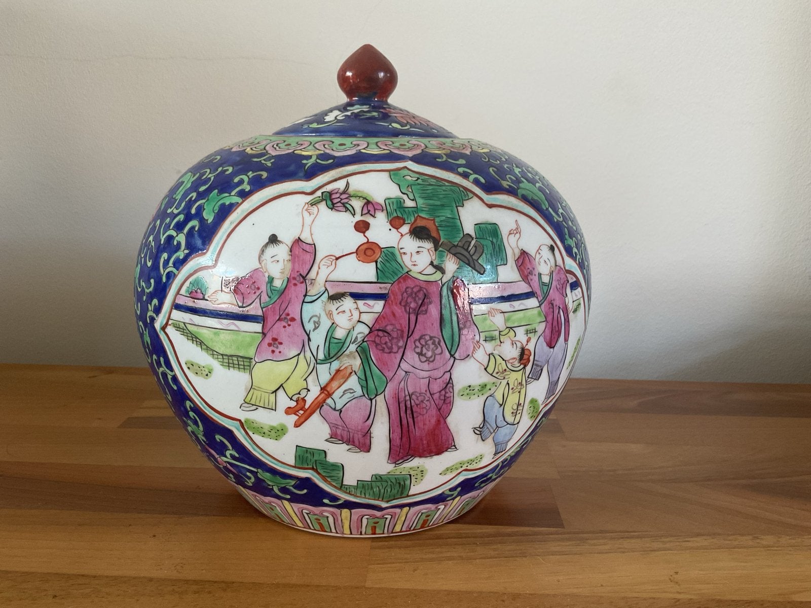 Antieke Chinese Famille Rose Gemberpot met Scènes, Ophalen of Verzenden