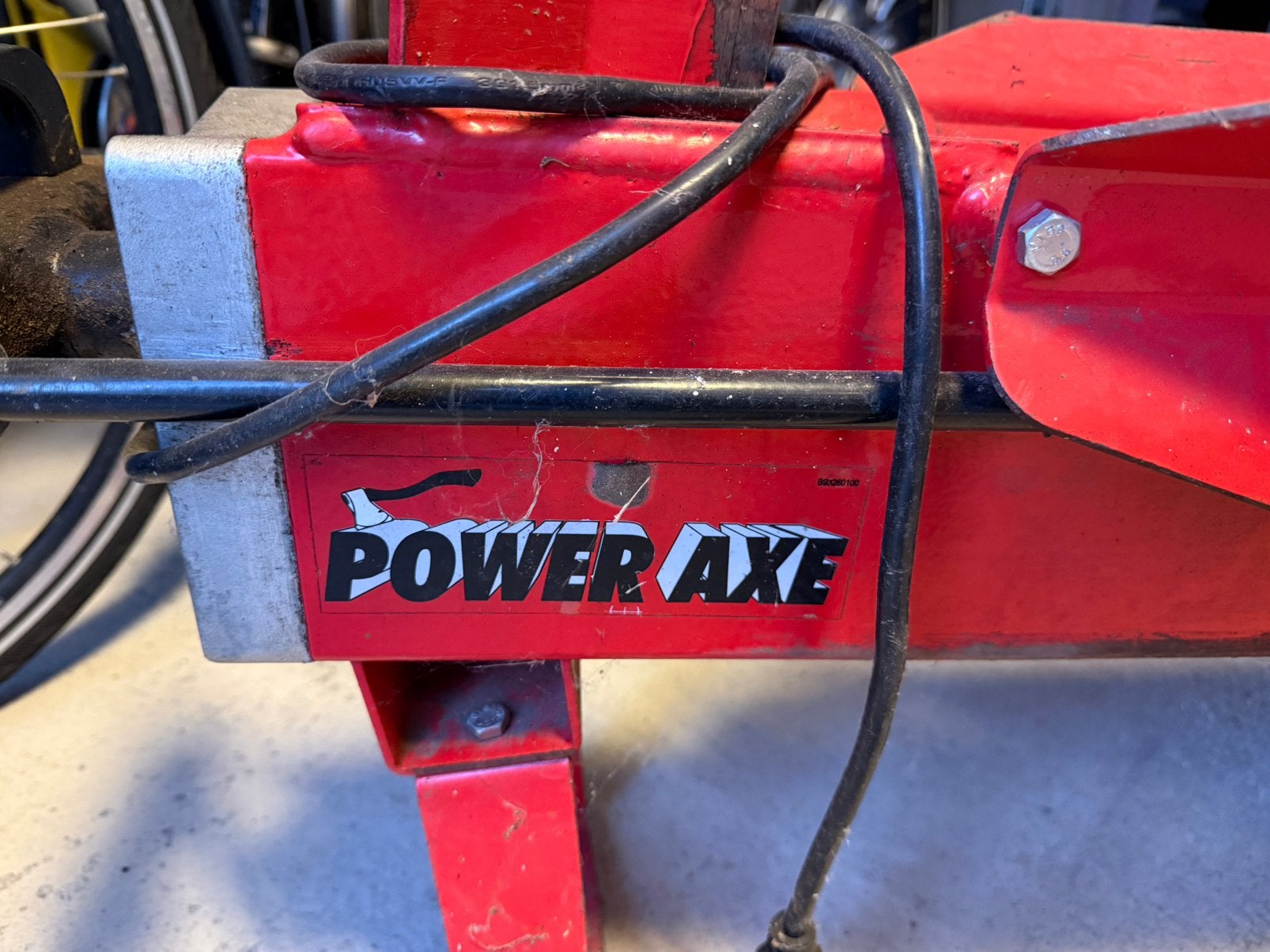 Houtklover te huur bell power axe 7 ton, Tuin en Terras, Kloofmachines, Ophalen, Gebruikt, Elektrisch, Liggend