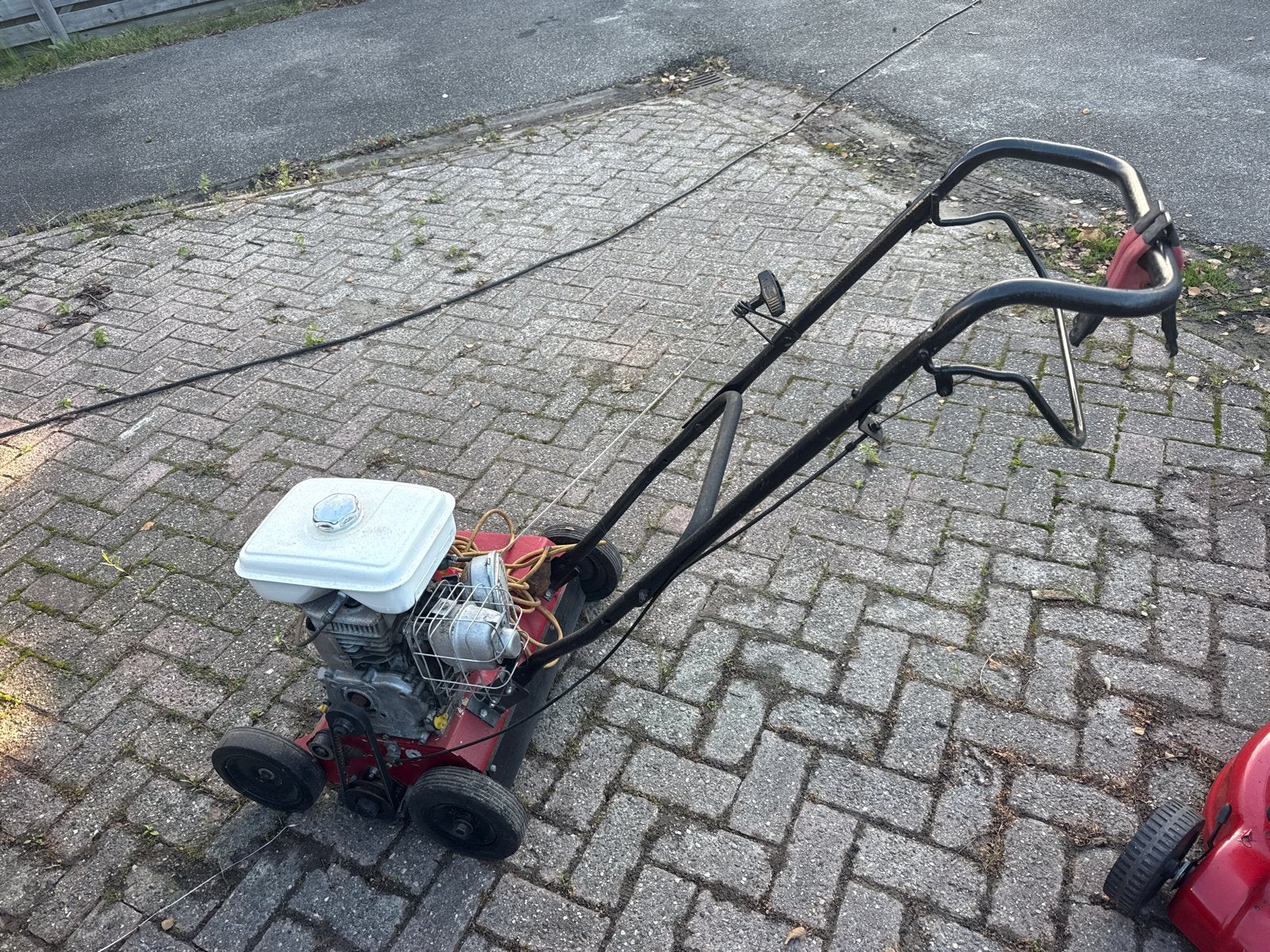 Gutbrod Superior Class Verticuteermachine met Honda G200 mot, Ophalen of Verzenden, Gebruikt, Benzine-grasmaaier