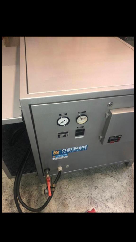 Creemers schroefcompressor 15 kw/32 ampere, Doe-het-zelf en Verbouw, Compressors, Ophalen, Gebruikt